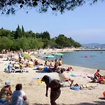 6452b * Vodice