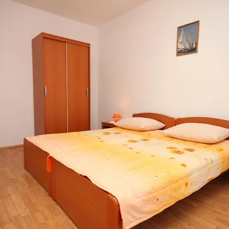 6452b Apartment *